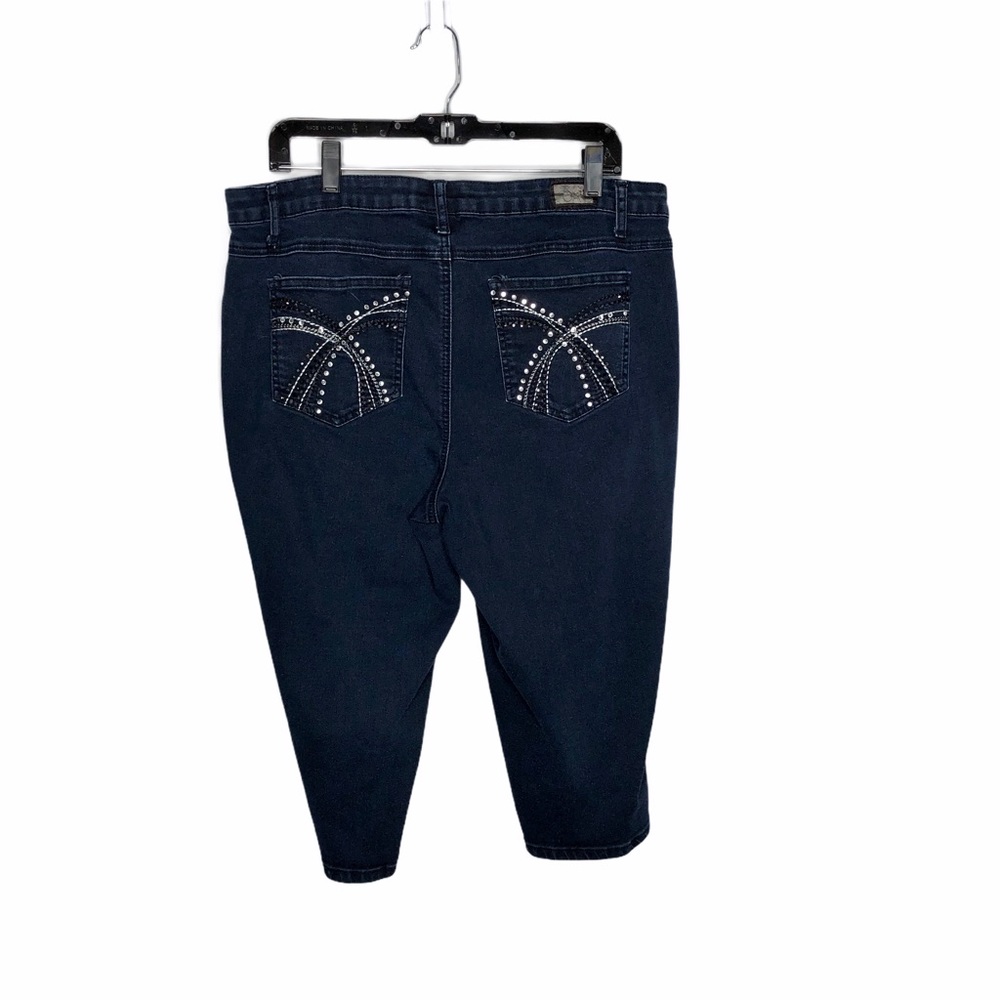 Earl jeans dark wash plus size Bermuda short